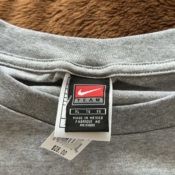 Men’s XL Pittsburgh Penguins long sleeve T shirt - Picture 3 of 4